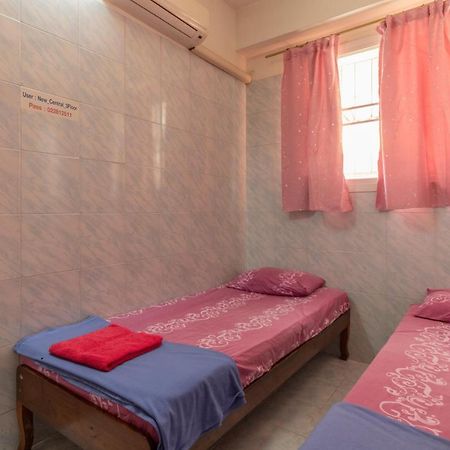 New Central Guesthouse Банкок Екстериор снимка