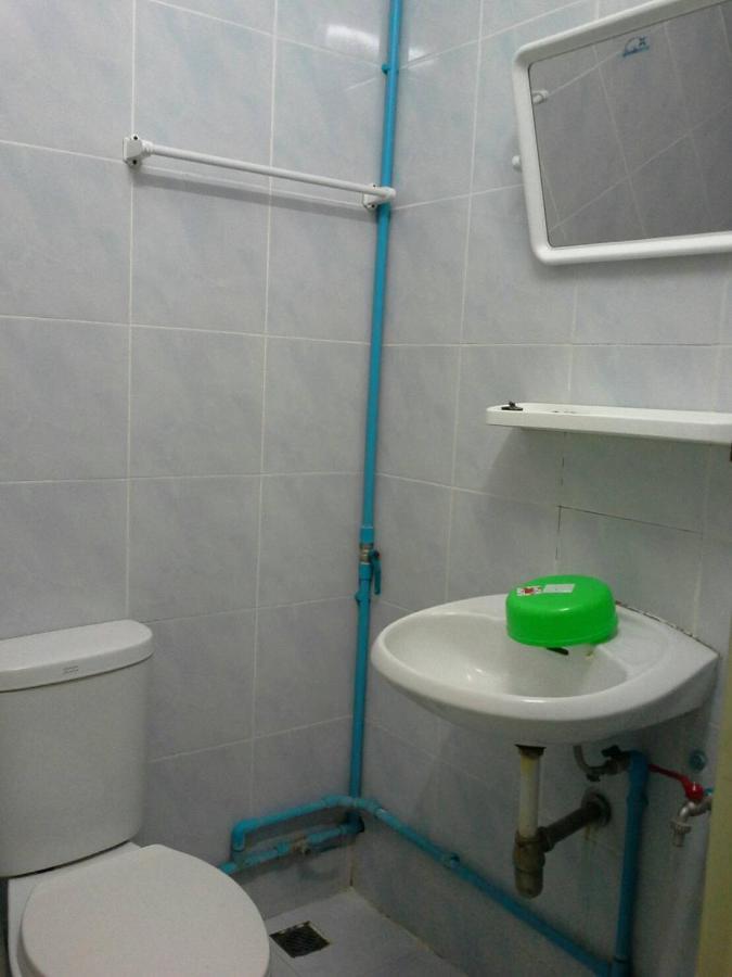 New Central Guesthouse Банкок Екстериор снимка